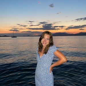 Meet your Posher, Alexandra